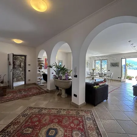 Villa Near With Panoramic Views